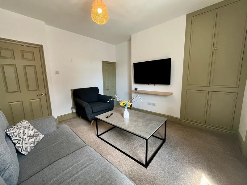 Sausthorpe St // 3 Bed // JUNE 2026 - Image 7